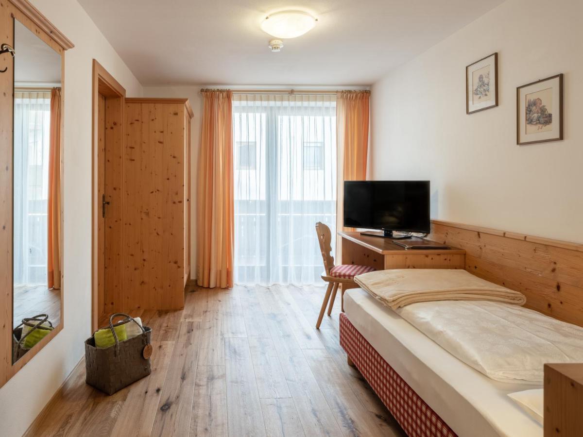 Hotel Falken Falzes Esterno foto