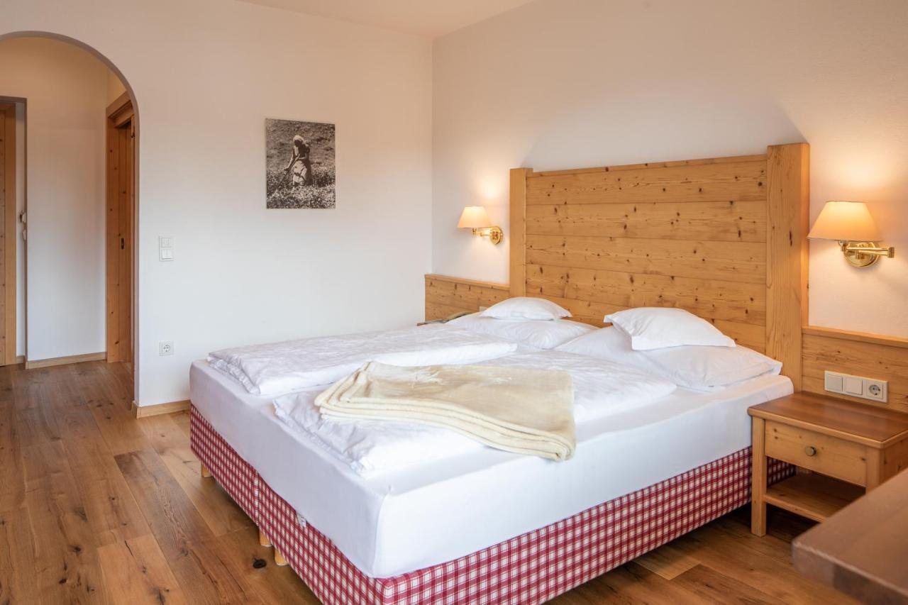 Hotel Falken Falzes Esterno foto
