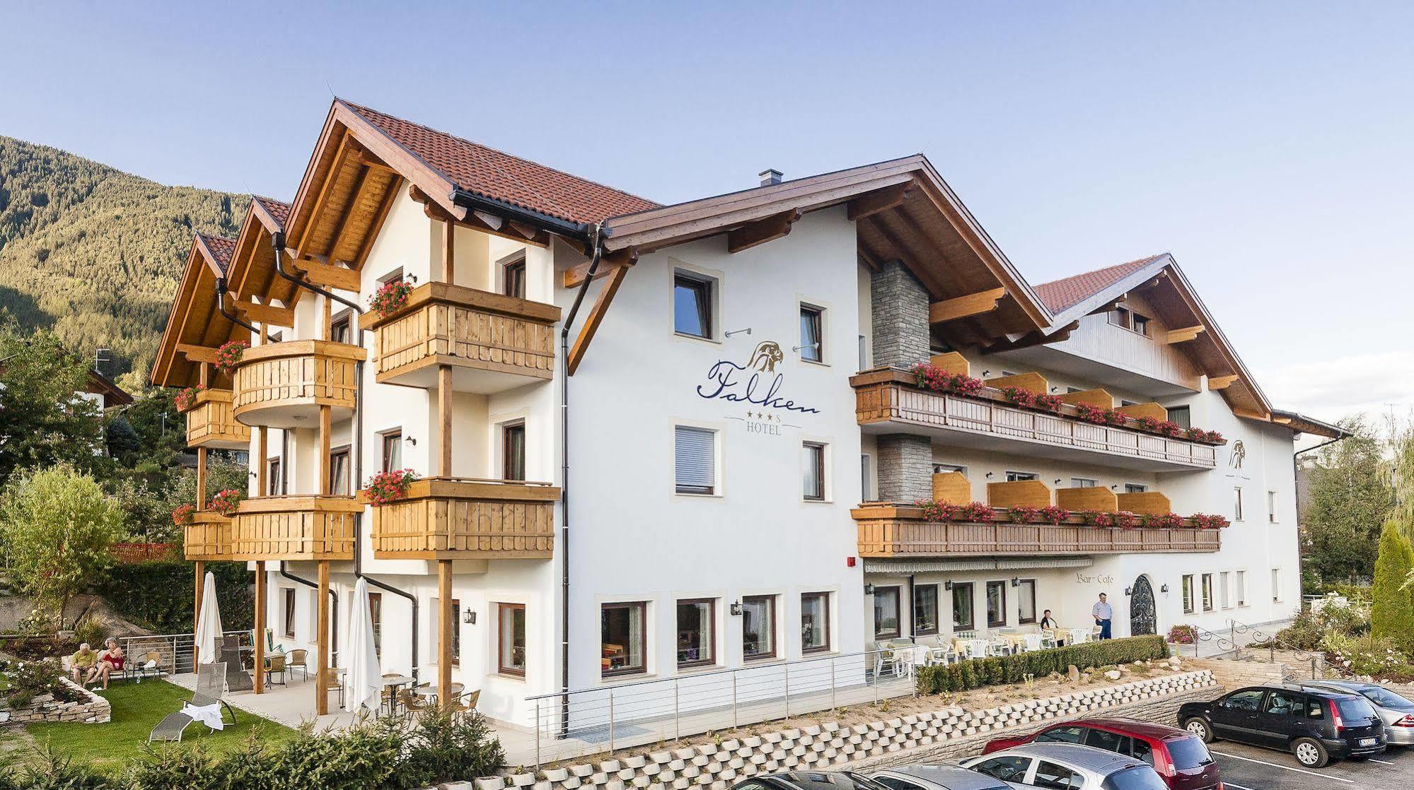 Hotel Falken Falzes Esterno foto